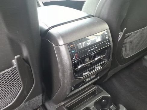 Used 2021 Jeep Grand Cherokee L Limited AWD/4WD image 21