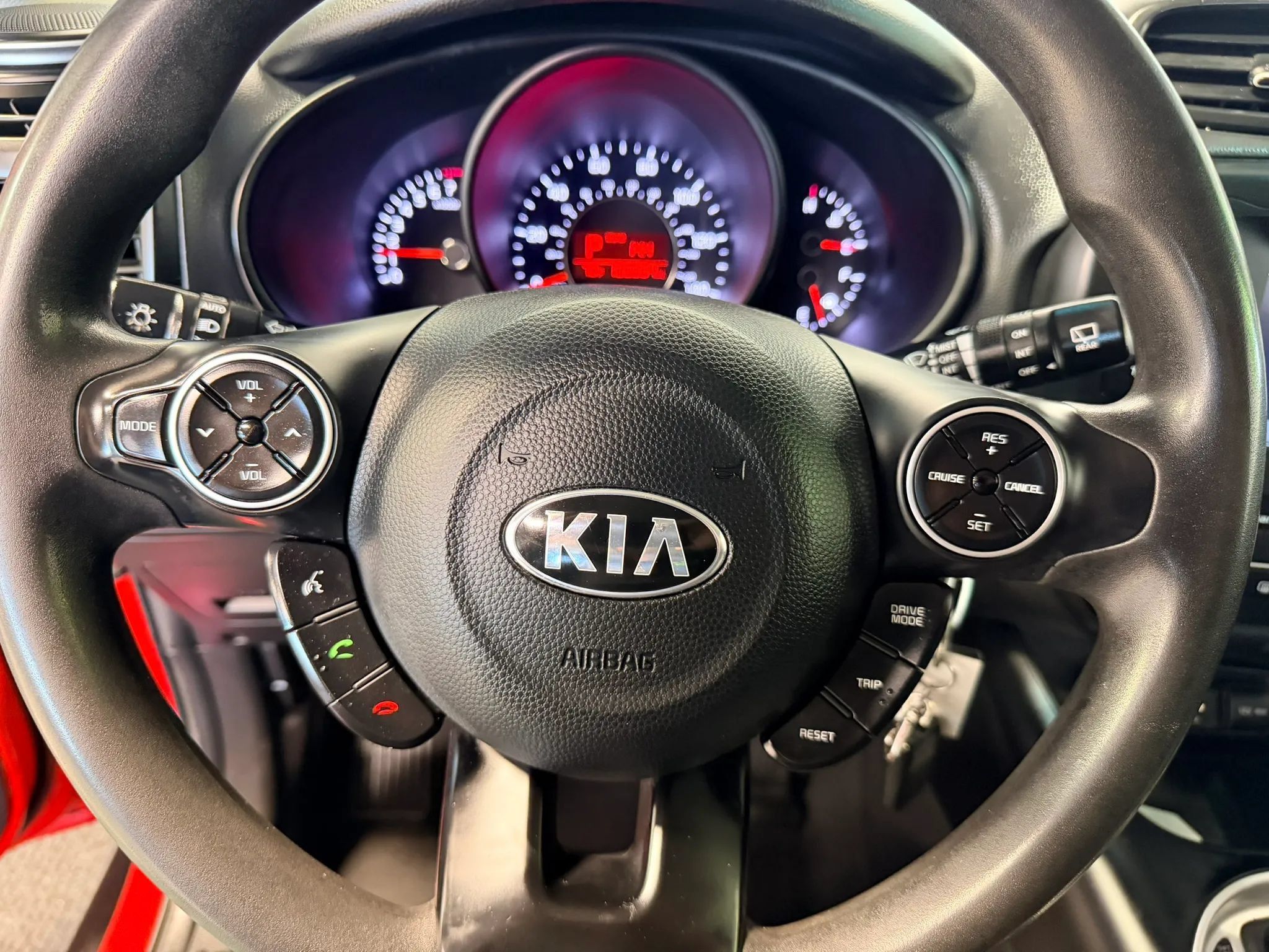 Used 2018 Kia Soul + FWD image 9