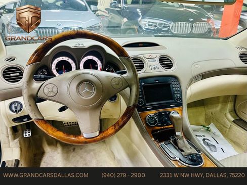 Used 2009 Mercedes-Benz SL 550 SL 550 2dr Convertible image 11