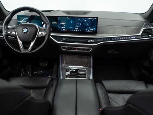 Used 2024 BMW X5 xDrive40i w/ Premium Package image 10