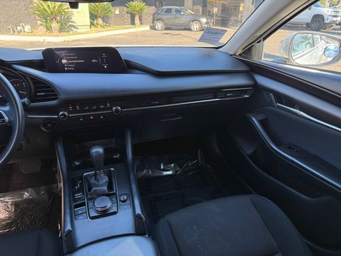 Used 2024 MAZDA MAZDA3 s image 23