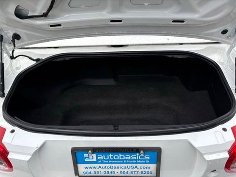 Used 2015 MAZDA MX-5 Miata Club image 29