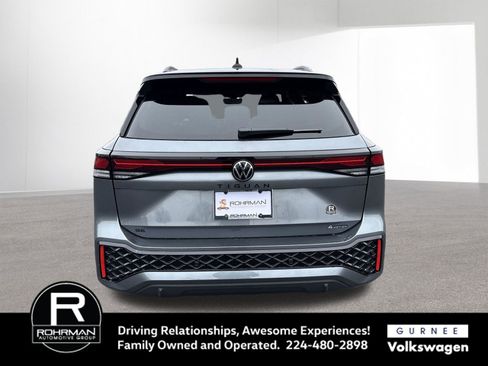 New 2026 Volkswagen Tiguan SE R-Line AWD/4WD image 8