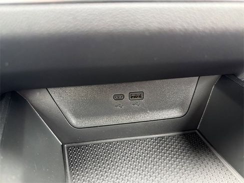 New 2026 Chevrolet Equinox LT w/ Convenience Package II image 29