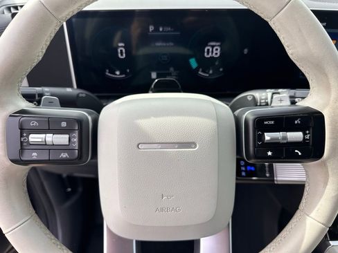 Used 2025 Hyundai Santa Fe SEL image 23