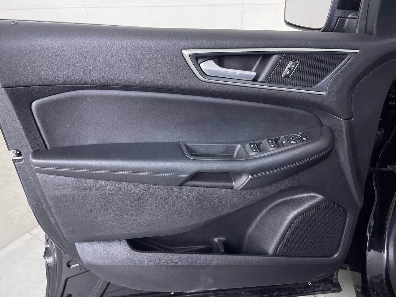 Used 2021 Ford Edge SEL AWD/4WD image 10