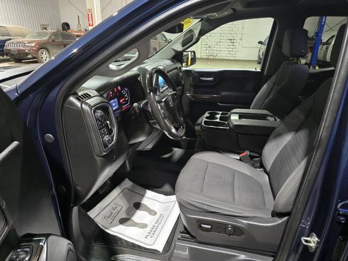 Used 2021 Chevrolet Silverado 1500 RST AWD/4WD image 29