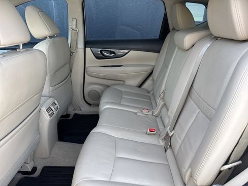 Used 2015 Nissan Rogue SL w/ SL Premium Package FWD image 6