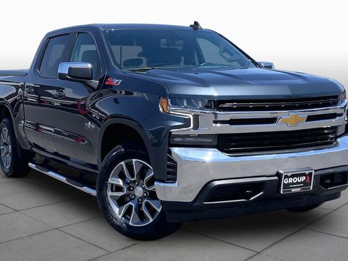 Used 2021 Chevrolet Silverado 1500 LT w/ Z71 Off-Road Package AWD/4WD image 3