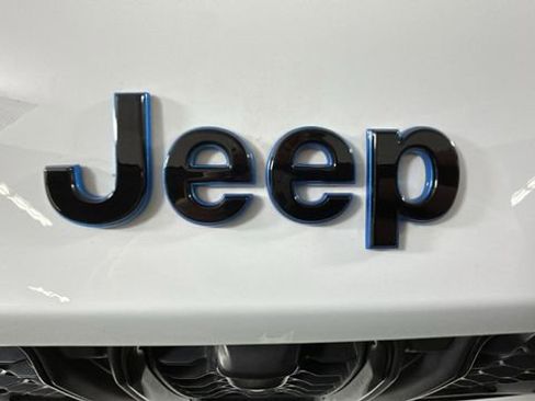 Used 2024 Jeep Grand Cherokee Limited 4xe AWD/4WD image 9