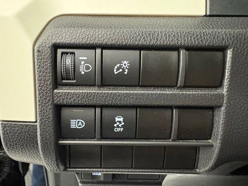 Used 2024 Toyota Tacoma TRD Off-Road image 17