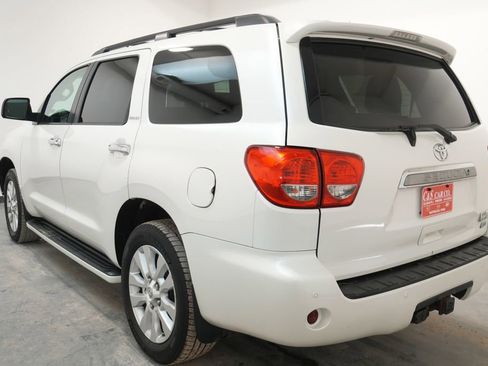 Used 2013 Toyota Sequoia Platinum image 5