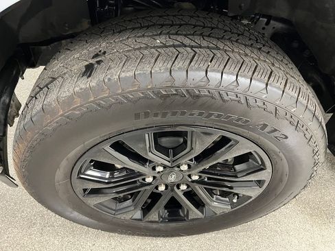 Used 2025 Ford F150 Lariat AWD/4WD image 15