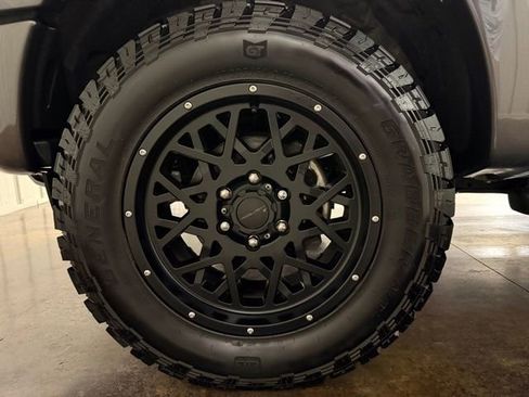 Used 2022 Ford Ranger XLT w/ Equipment Group 302A High image 11