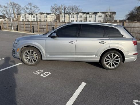 Used 2019 Audi Q7 3.0T Prestige w/ Prestige Package image 7