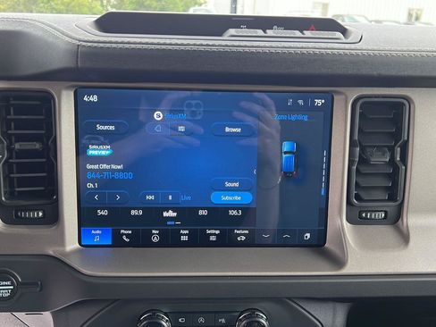 Used 2025 Ford Bronco Outer Banks AWD/4WD image 10