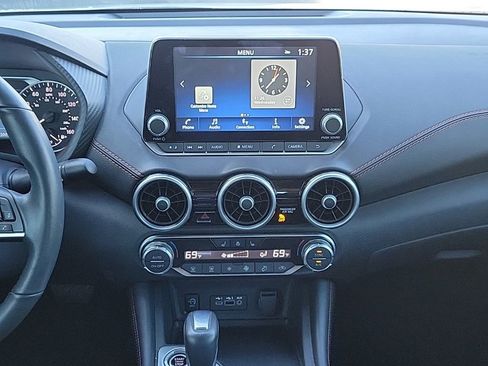 Used 2024 Nissan Sentra SR w/ SR Premium Package image 16