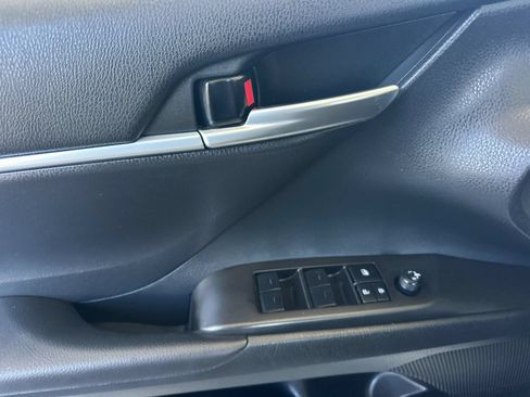Used 2023 Toyota Camry SE FWD image 10