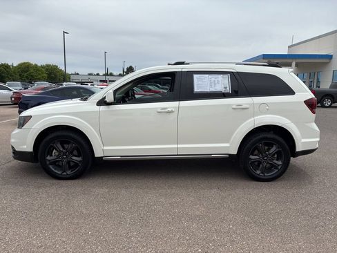 Used 2019 Dodge Journey Crossroad FWD image 2