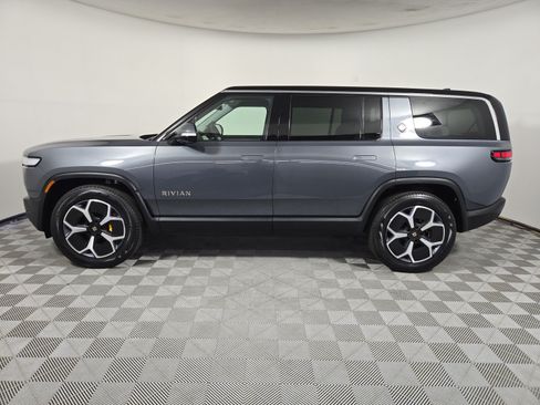 Used 2024 Rivian R1S Adventure AWD/4WD image 2