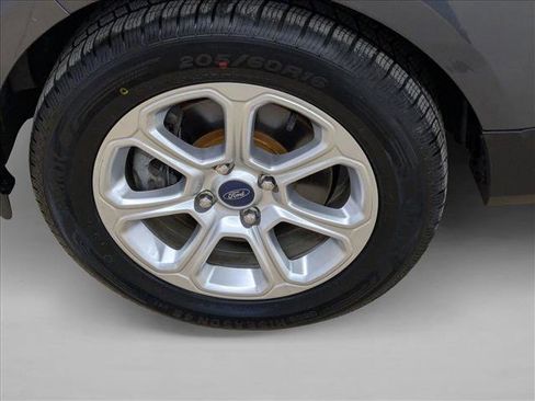 Used 2020 Ford EcoSport SE w/ SE Convenience Package image 25