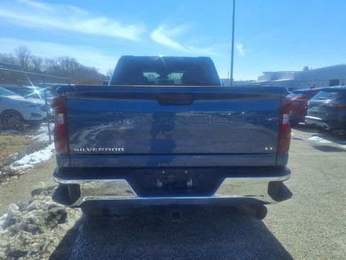 Used 2025 Chevrolet Silverado 2500 LT w/ Convenience Package image 4