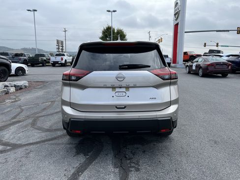 New 2026 Nissan Rogue SV w/ SV Premium Package image 4