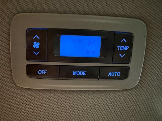 Certified 2020 Toyota Sienna XLE FWD image 18