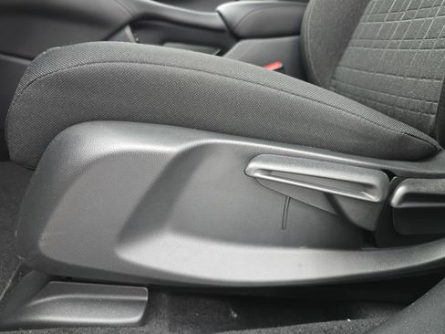New 2026 Honda HR-V LX image 28