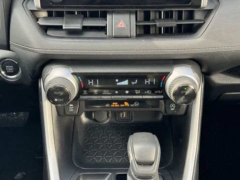 Certified 2025 Toyota RAV4 XLE image 41