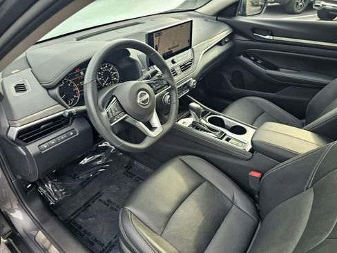Used 2024 Nissan Altima 2.5 SL FWD image 15