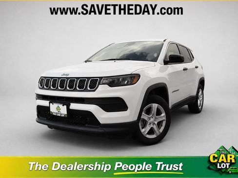 Used 2023 Jeep Compass Sport AWD/4WD image 1