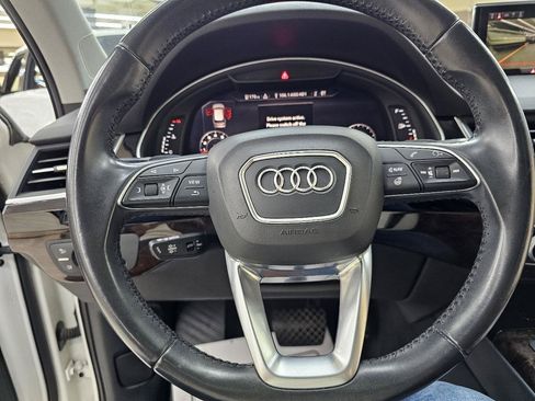 Used 2019 Audi Q7 3.0T Premium Plus AWD/4WD image 32
