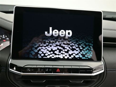 New 2026 Jeep Compass Latitude image 20