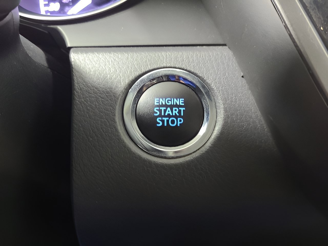 Used 2020 Toyota Camry XLE AWD/4WD image 33