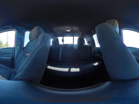 Used 2026 Nissan Frontier PRO-4X AWD/4WD image 42