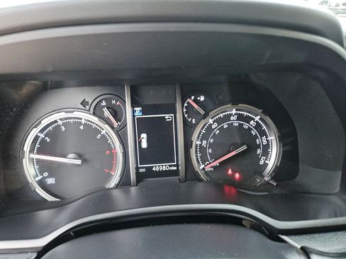 Used 2024 Toyota 4Runner TRD Off-Road AWD/4WD image 19