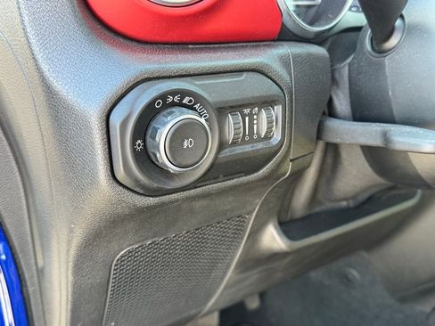 Used 2019 Jeep Wrangler Unlimited Rubicon image 17