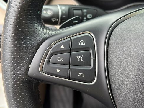 Used 2019 Mercedes-Benz GLC 300 image 25