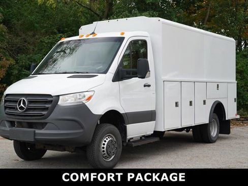 Used 2023 Mercedes-Benz Sprinter 3500 image 9