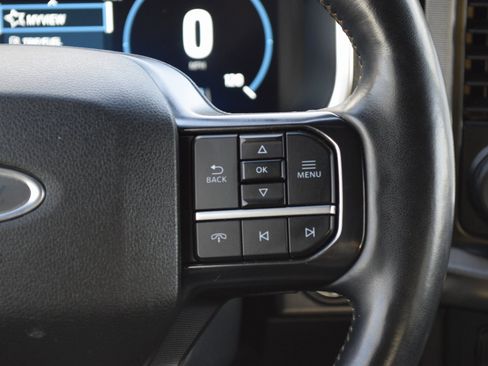 Certified 2022 Ford F150 Platinum w/ Equipment Group 701A High image 13