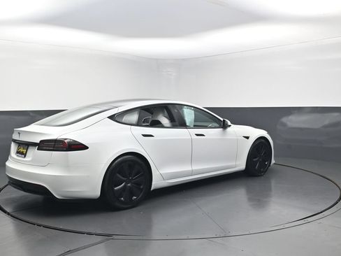 Used 2023 Tesla Model S AWD/4WD image 36
