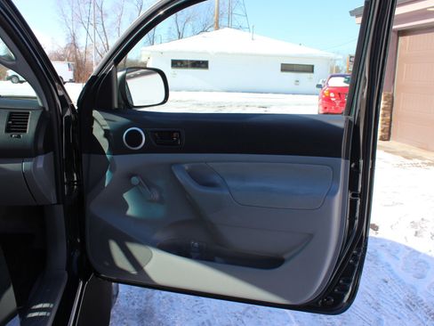 Used 2009 Toyota Tacoma 4x4 Regular Cab image 25