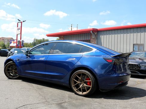 Used 2019 Tesla Model 3 Performance image 7