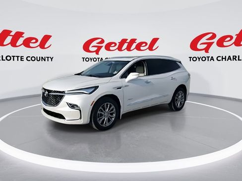 Used 2023 Buick Enclave Avenir w/ Avenir Technology Package image 4
