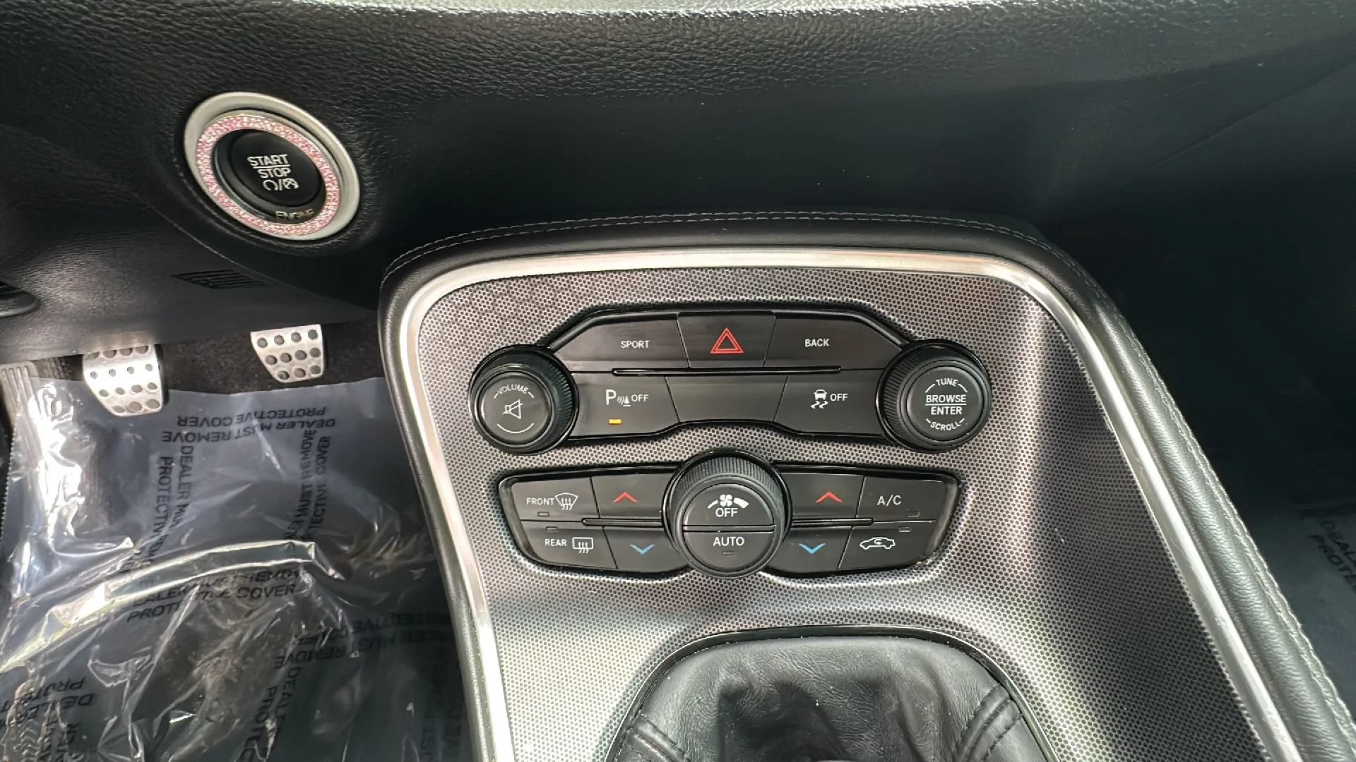 Used 2015 Dodge Challenger R/T Plus RWD image 22