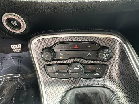 Used 2015 Dodge Challenger R/T Plus RWD image 22