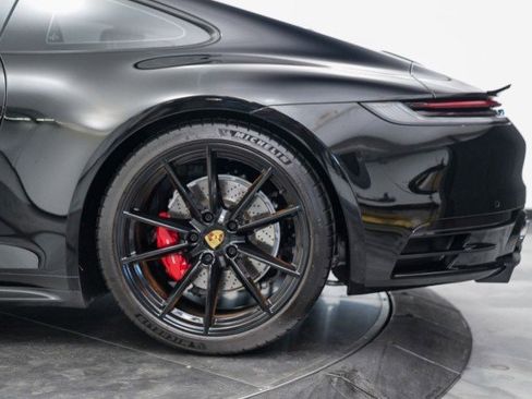 Used 2020 Porsche 911 Carrera S image 17