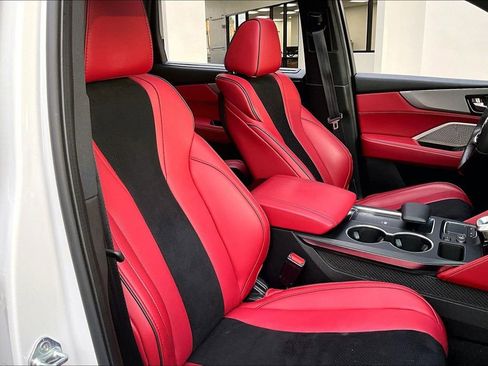 Used 2024 Acura MDX A-Spec image 30