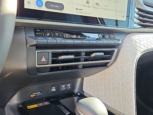 Used 2026 Toyota Camry XLE w/ Premium Plus Package image 17